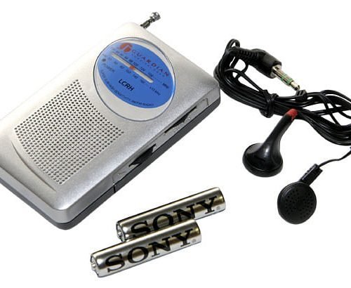 Am/Fm Radio (batteries included)